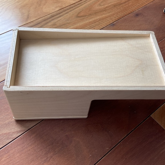 Lovevery Wooden Object Permanence Toy - Picture 5 of 7